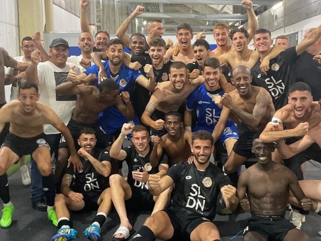 שחקני הפועל כפר שלם. בדרך לעלייה? (מדיה כפר שלם)